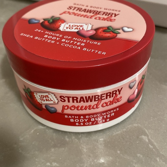 Bath & Body works strawberry poundcake body butter - Picture 2 of 4